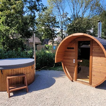 Ewijk Evergreen Wellness Met Sauna & Hottub מראה חיצוני תמונה